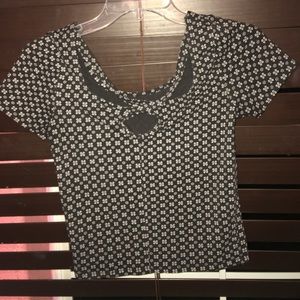 Crop top white and black